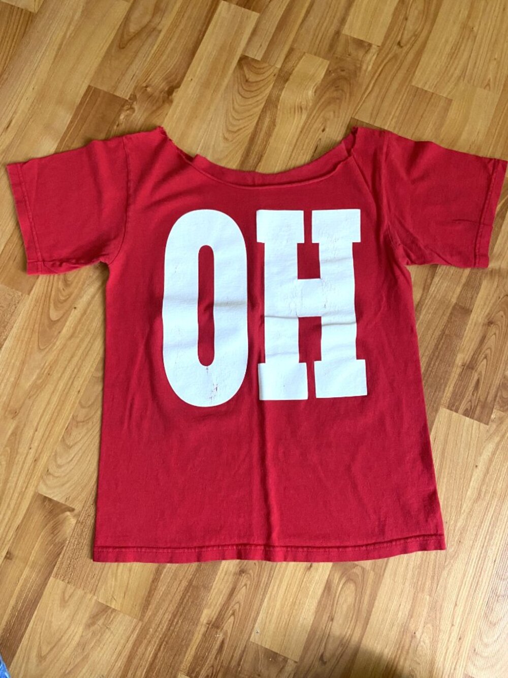 O-H-I-O Distressed T Shirt Size Small